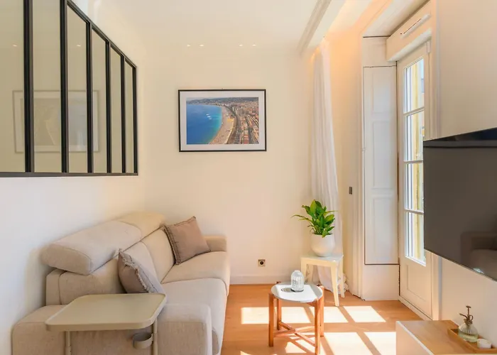 Hyper Centre, Balcon, 5min De La Plage, Ac Apartamento