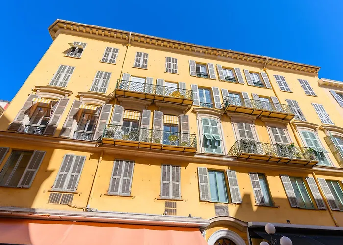 Appartement Hyper Centre, Balcon, 5min De La Plage, Ac *